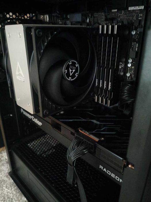 Komputer Ryzen 5 5600X, RX 6800, RAM 32GB, Dysk M.2 1TB