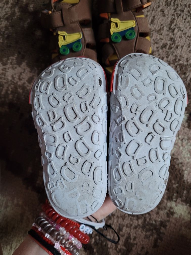 Trampki i sandały chłopięce