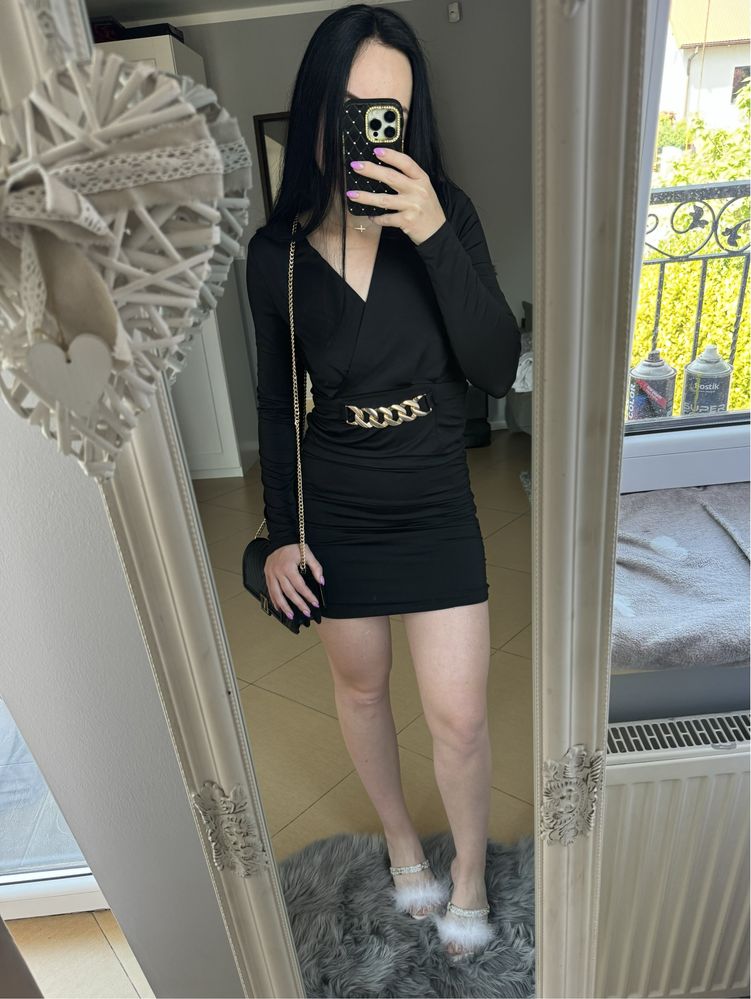 Sukienka czarna mini