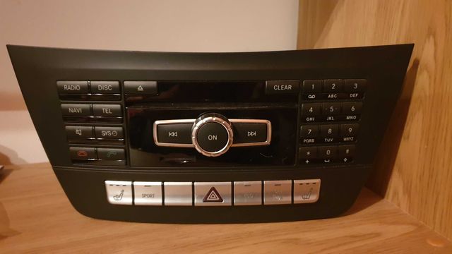 Radio Mercedes W204 Command bardzo dobry stan