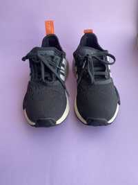 Кроссовки Adidas boost