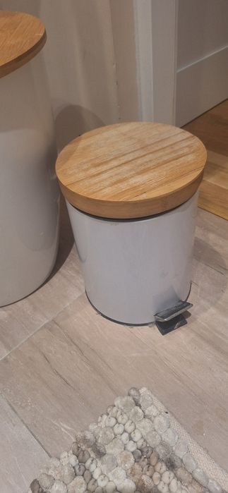 Kosz na pranie i na śmieci biało drewniany zestaw