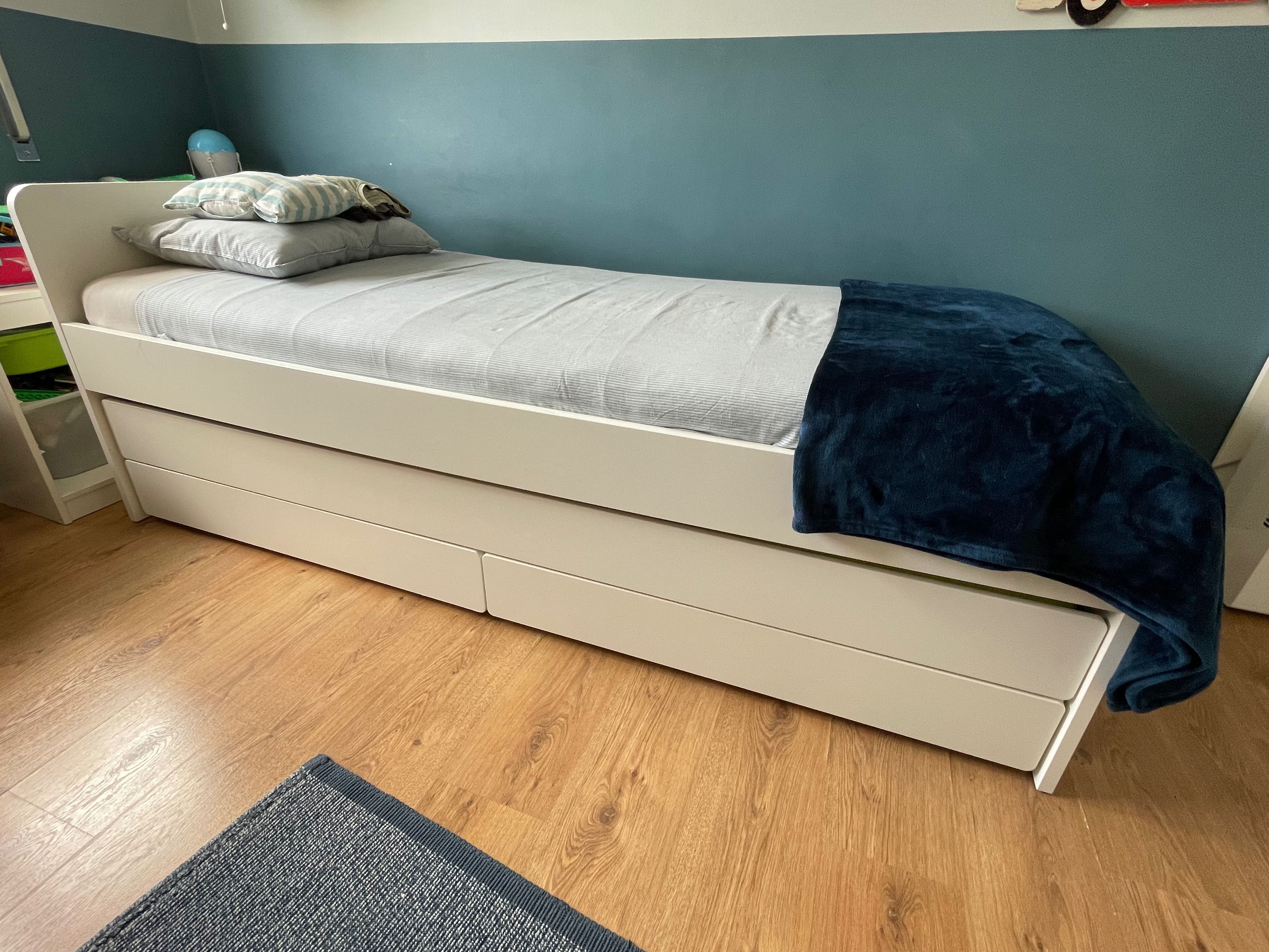 Cama IKEA SLÄKT, em bom estado