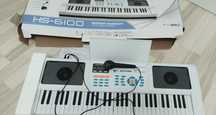 Keyboard z mikrofonem