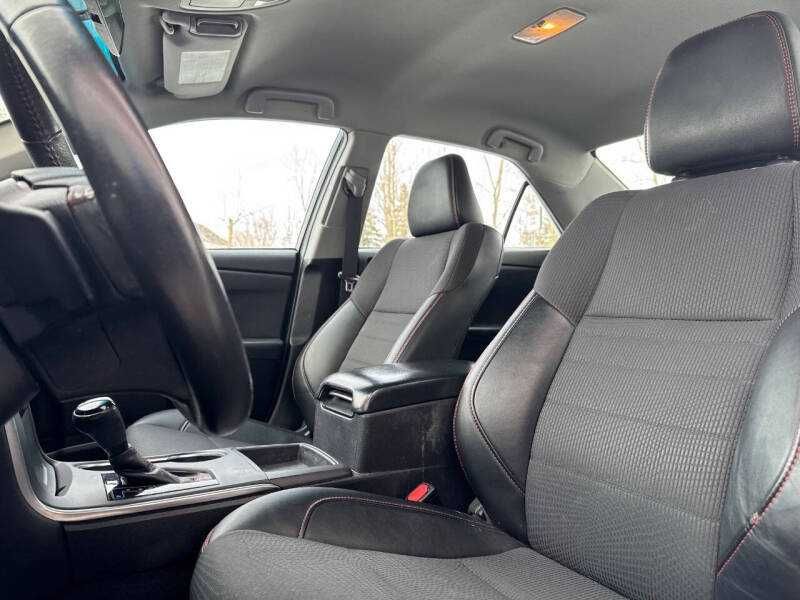 2017 Toyota Camry SE