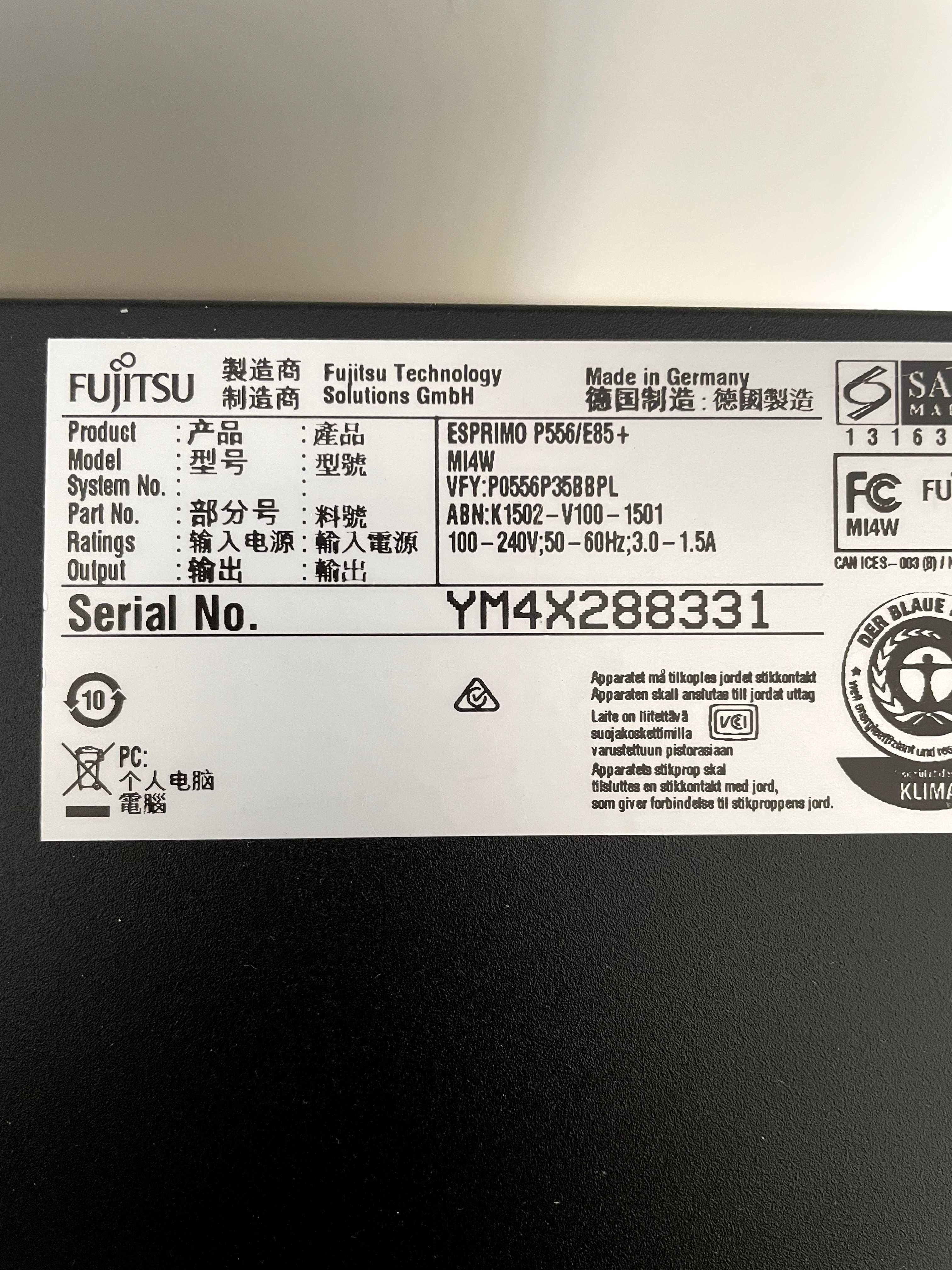 Komputer PC Fujitsu Esprimo P556 i5 6 gen / 8gb RAM / 256 GB SSD WIN10