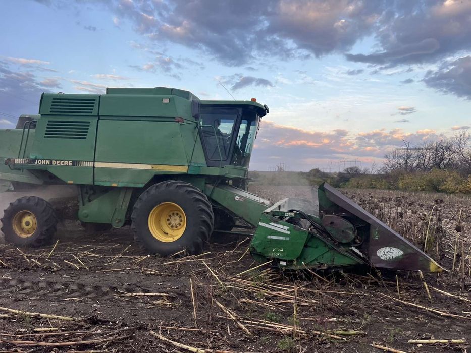 Комбайн JOHN DEERE 9500