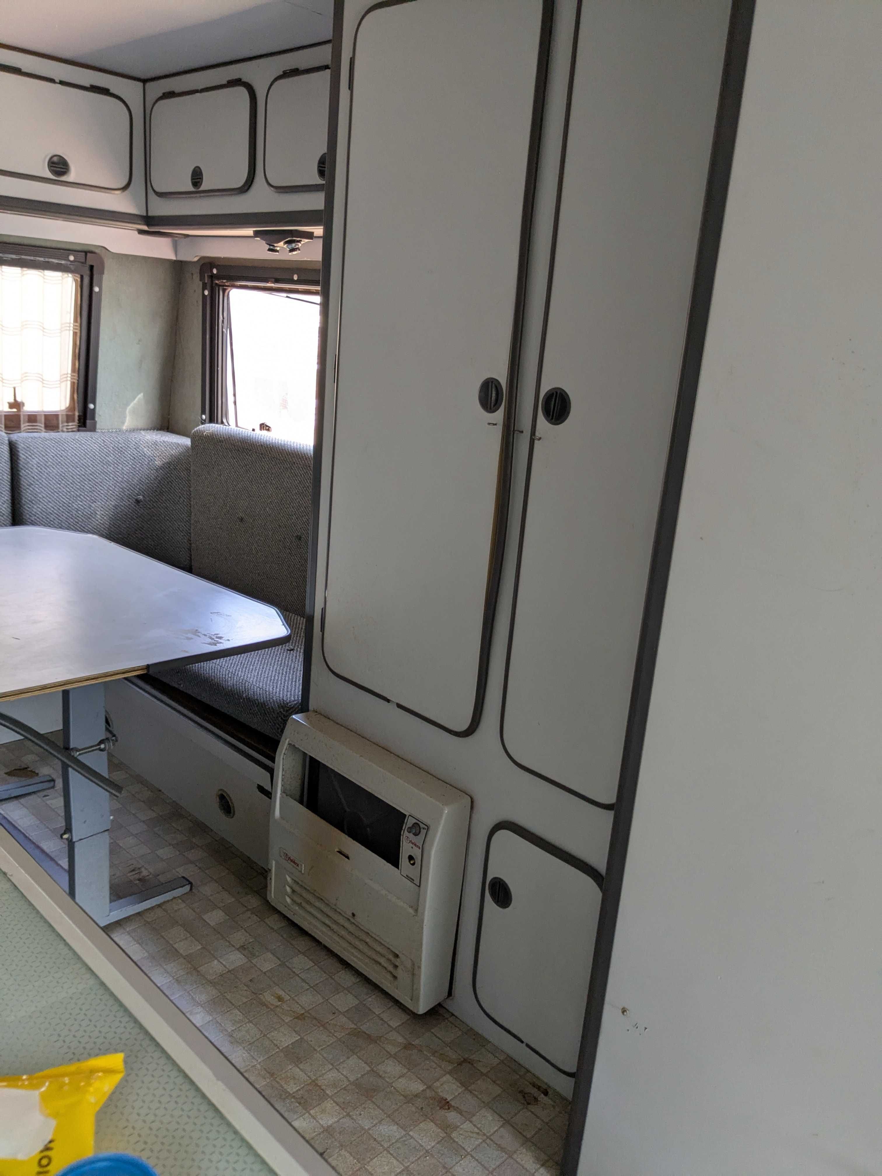 Campervan Fiat Ducato from 1987 for renovation or repair