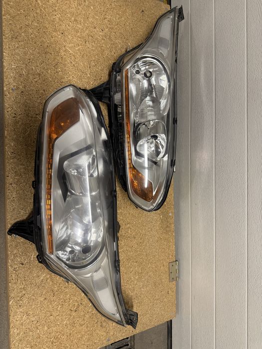 Lampy przednie ford transit connect lift reflektory kpl