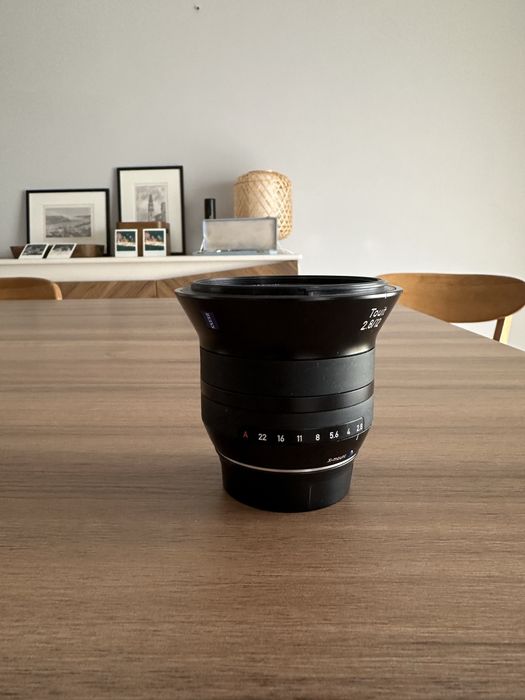 Zeiss Touit 12mm f2.8 - Fujifilm X Fit