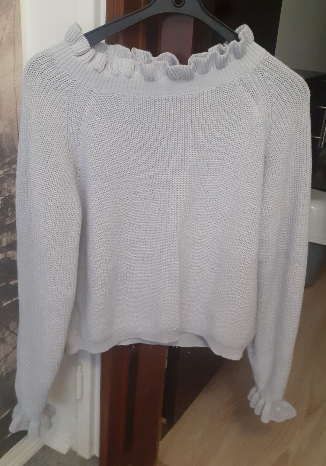 Sweter firmy HM rozmiar L