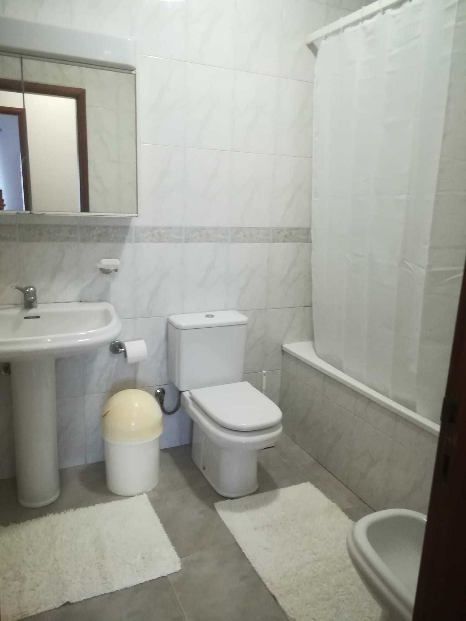 Apartamento T2 mobilado no centro de Macedo de Cavaleiros.