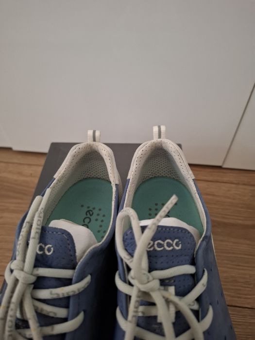 Niebieskie buty Ecco biom 38