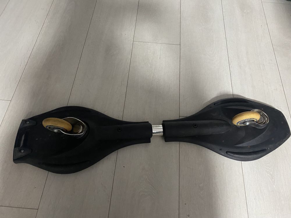 Deskorolka Waveboard Spokey CYPIS czarny