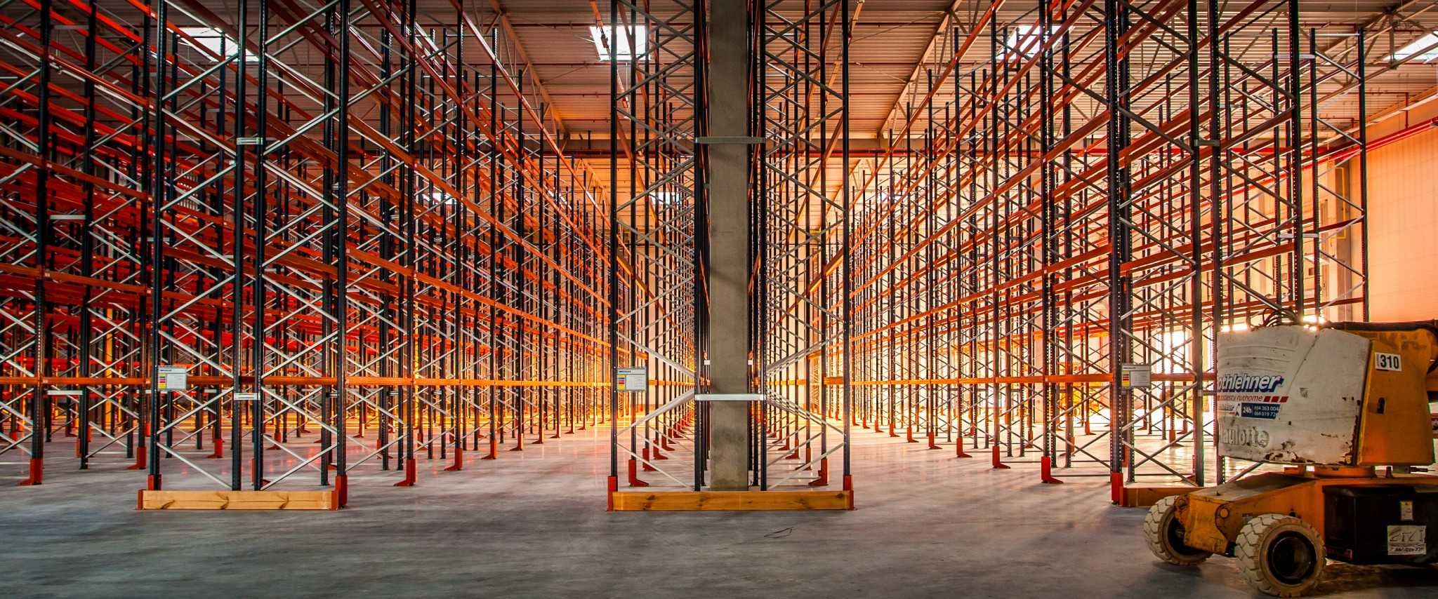 Warszawa  -  nowoczesny magazyn 2900 m² do wynajęcia
