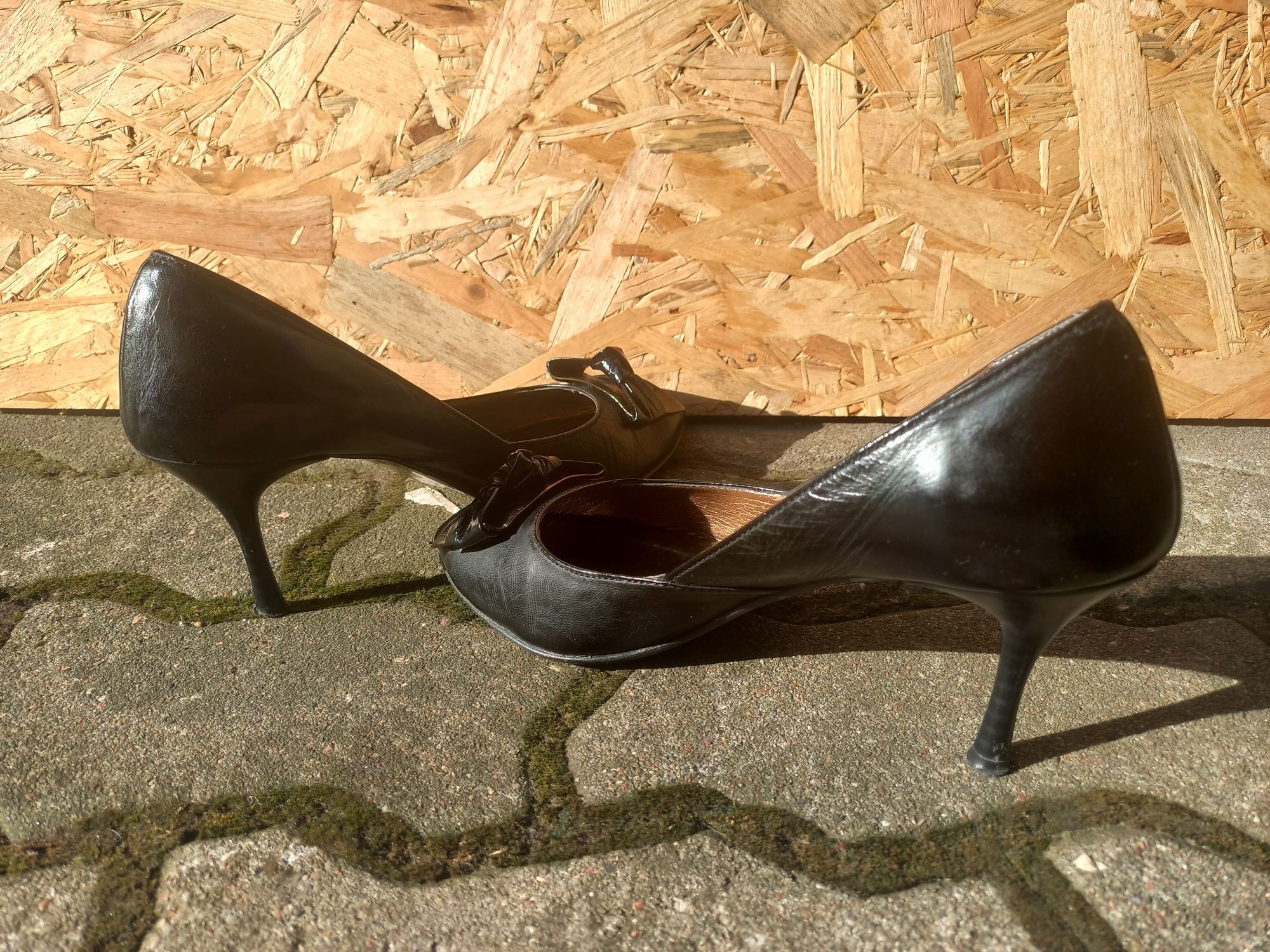 Czarne buty (szpilki) damskie | roz. 40 | Ryłko
