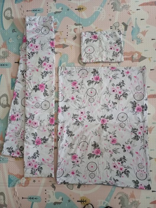 Komplet do łóżeczka