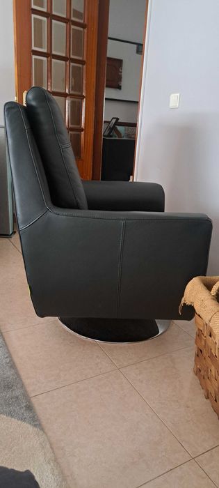 Poltrona sofá Cadeirão para sala Karen Lourini