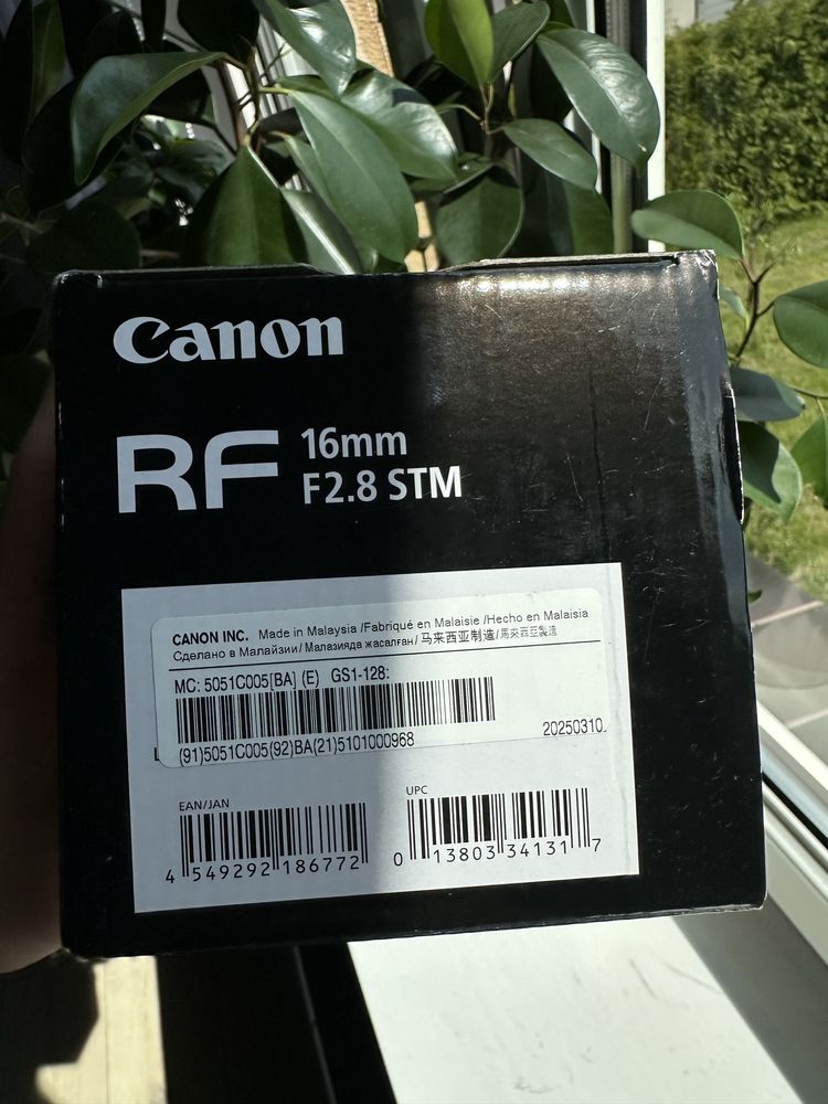 Obiektyw Canon RF 16mm F2.8 STM szerokokątny do EOS R vlog