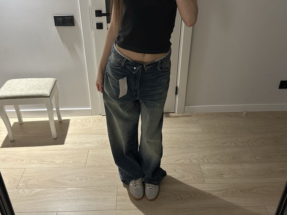 Джинси ZARA trf з середньою посадкою та загнутим поясом