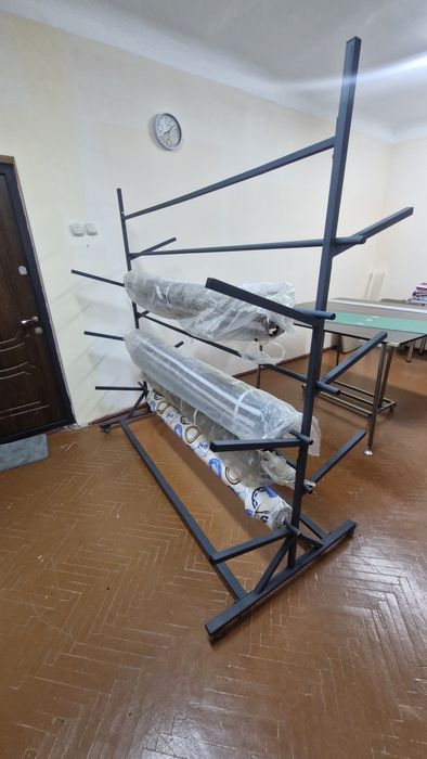 Продам стійку для рулонів