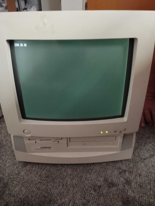 Komputer compaq cds520
