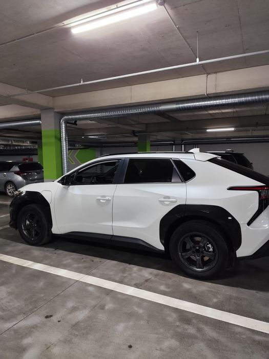 Toyota bz4x 2024г