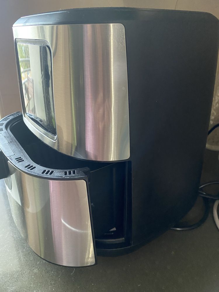 Vende-se air fryer de Henrique Sá Pessoa Master Lidl