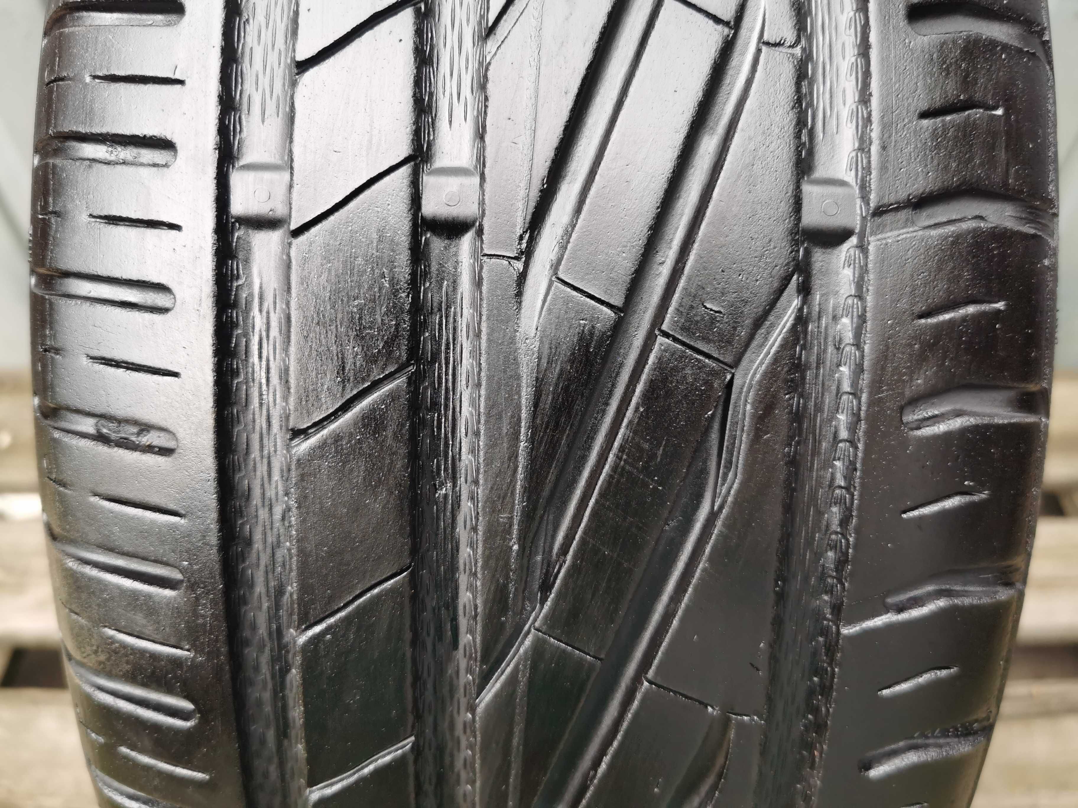 116) Opona - 205/55/16 - Uniroyal - 6mm - 1szt - Letnia