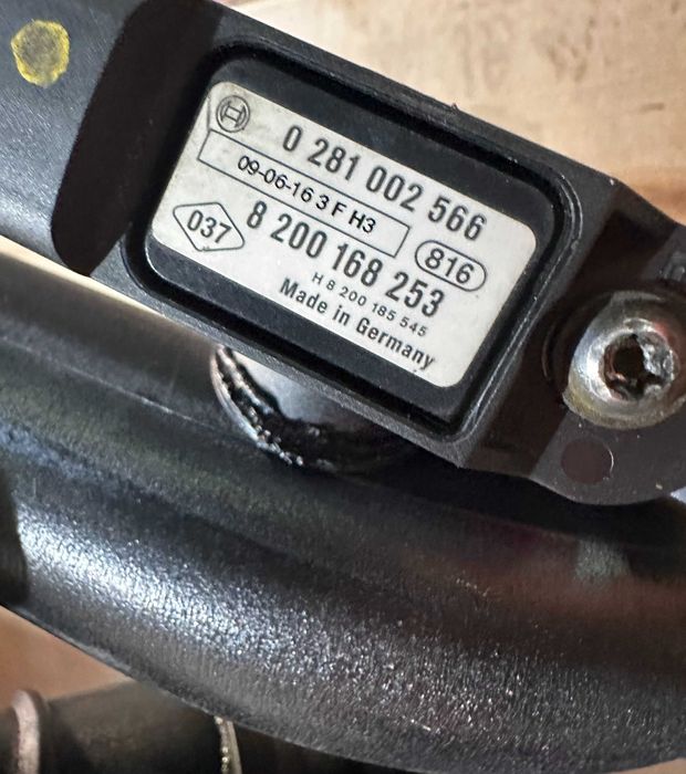 Патрубок інтеркулера Меган 3 Сценік 3 144603415R / 8200981498 Новий