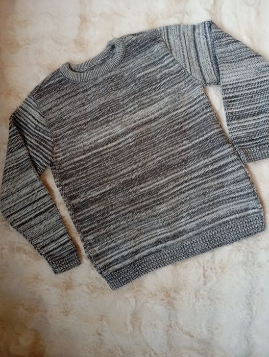 Продам новий дитячий светр 158-164