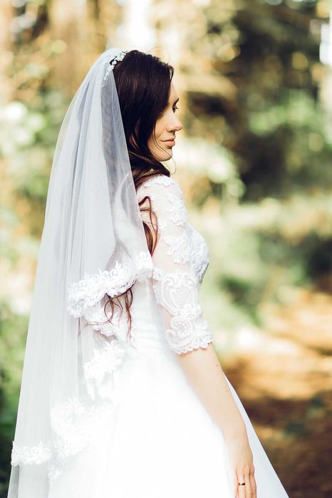 Дуже гарна та ніжна весільна сукня