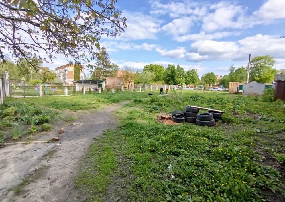 Ділянка в центрі міста. 8сот. Біля ЦНАПу(м-н Електрон), 11шк, 12садка