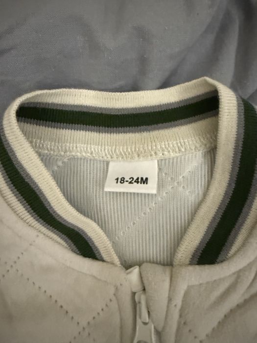 Легка куртка для хлопчика