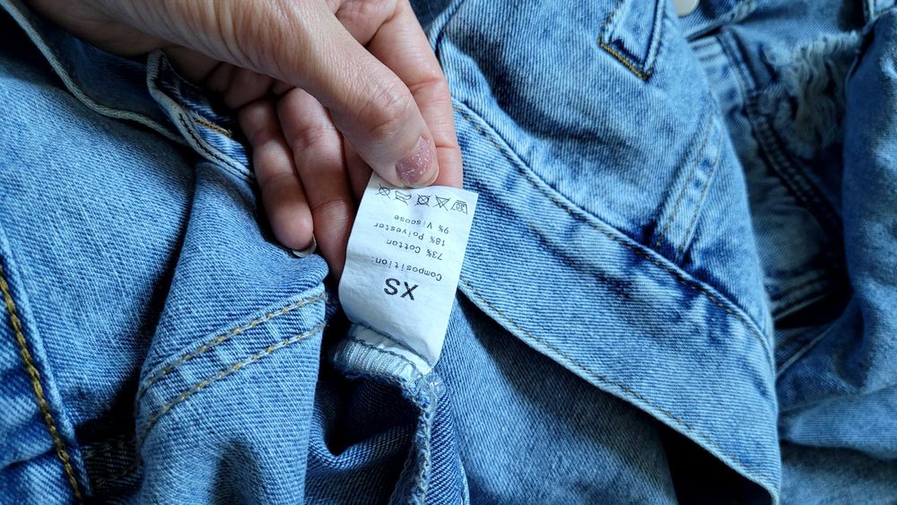 Jasna dżinsowa kurtka jeans jeansowa przetarcia  XS 34