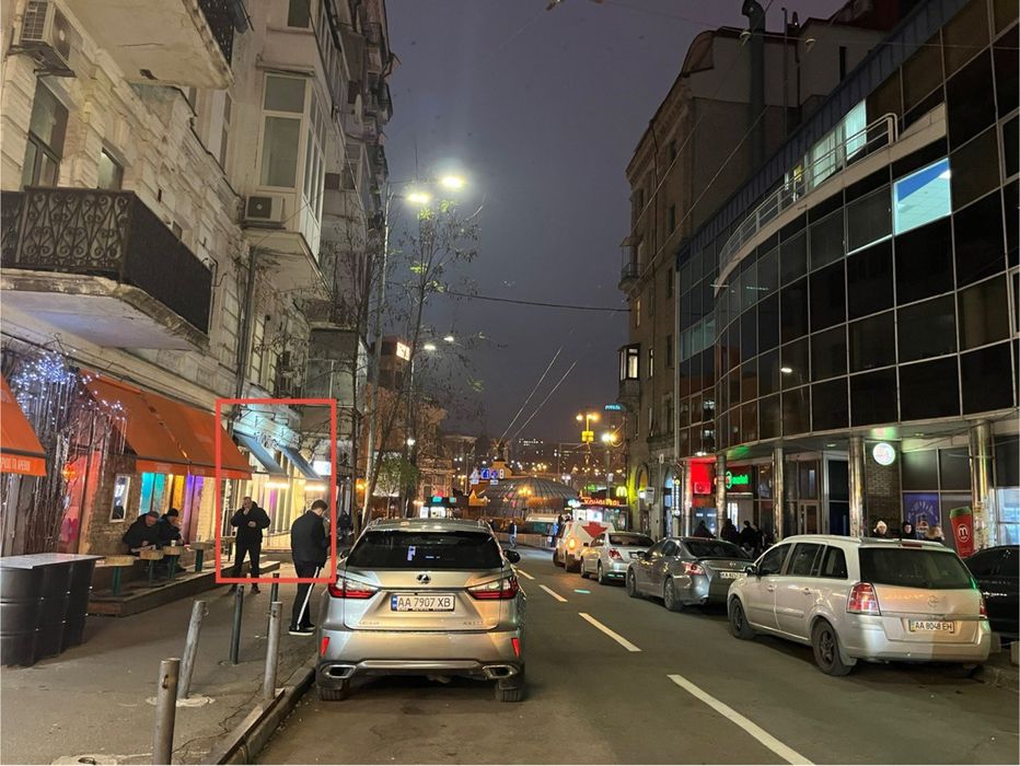 Оренда фасадного приміщення Майдан Незалежності