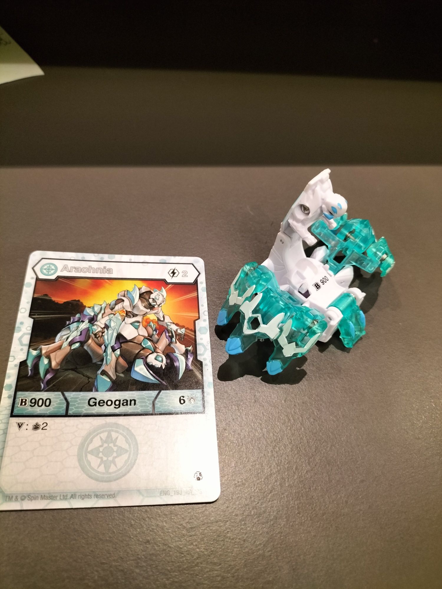 Bakugan geogan arachnia