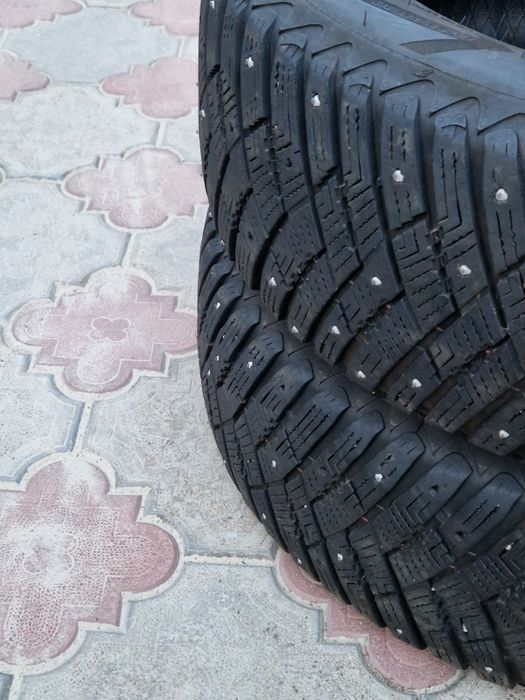Шини зимові 225 65 R17 Goodyear ultragrip Ice arctic suv.4x4