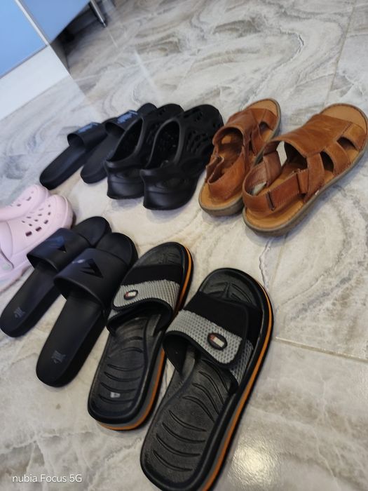 Крокси тапкі шлепкі фірмові сандалі