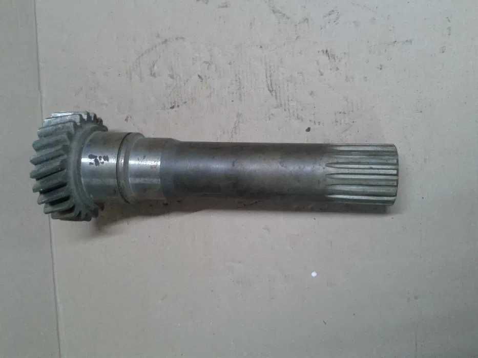Wałek URSUS C-385 Nowy Import Czechy #