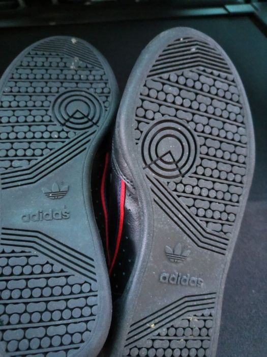 2 paresTênis Reebok e adidas de senhora