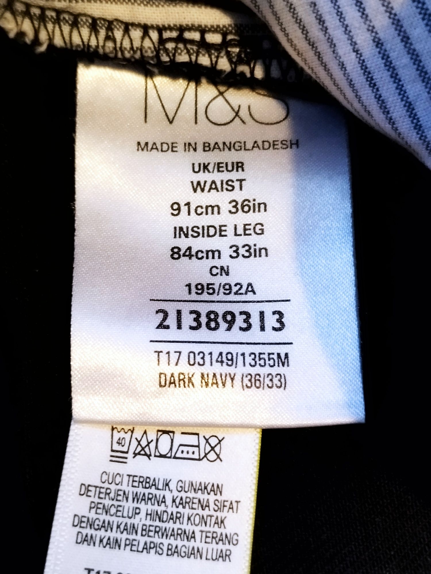 Spodnie męskie Jeansy M&S 36/33 granatowe jak nowe