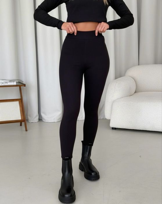 Безшовні теплі лосини в рубчик на флісі