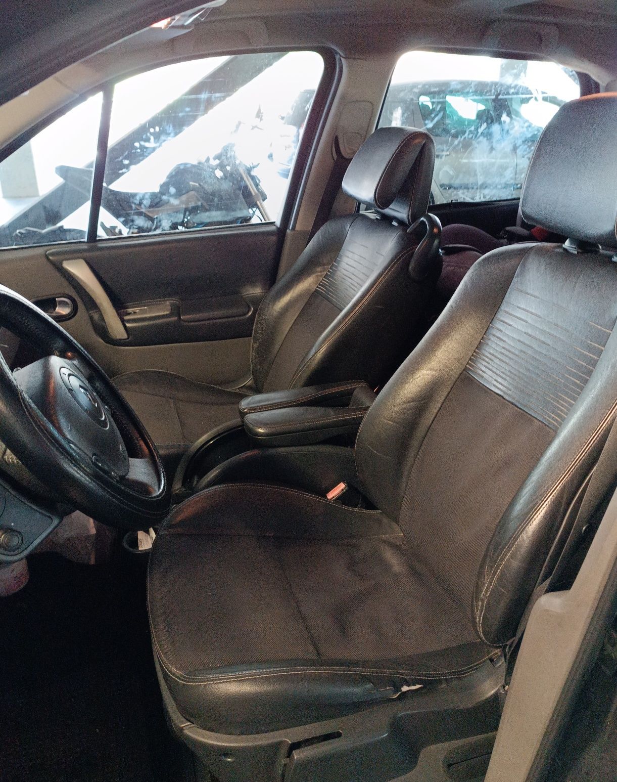 Renault Scénic II 1.5 dCi Privilège – 2005 – 100cv – Muito equipado
