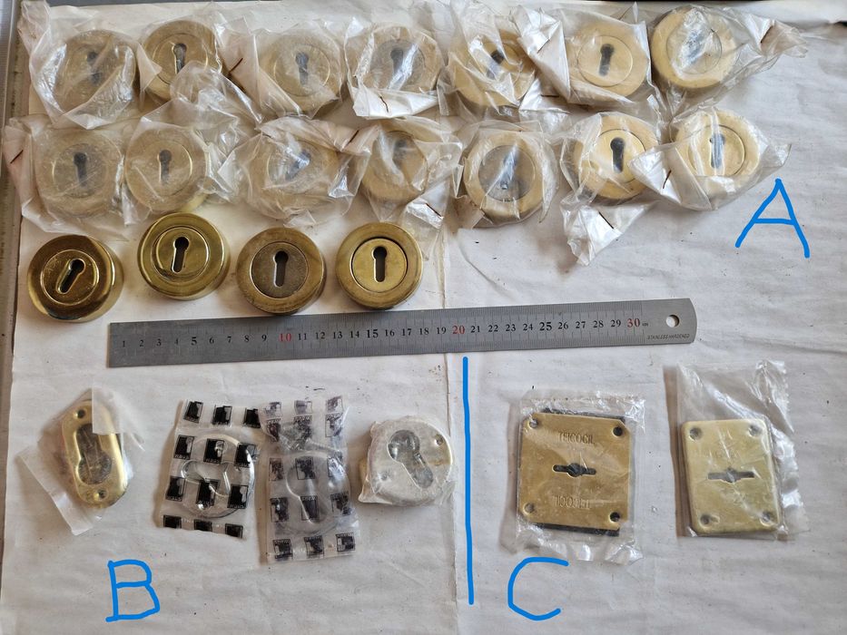 Espelhos de remate de fechaduras