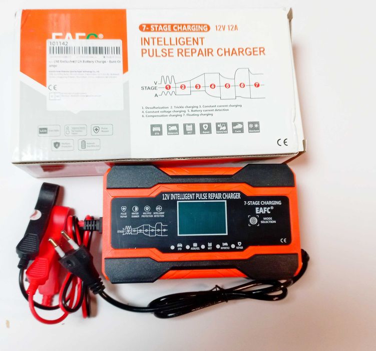 Зарядний пристрій для автомобільного акумулятора 12 V 6 А 12А