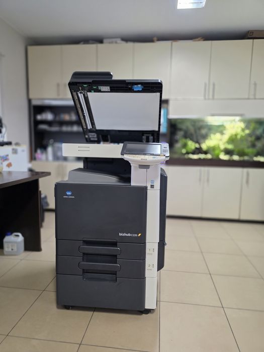 Kserokopiarka drukarka Konica Minolta Bizhub C220