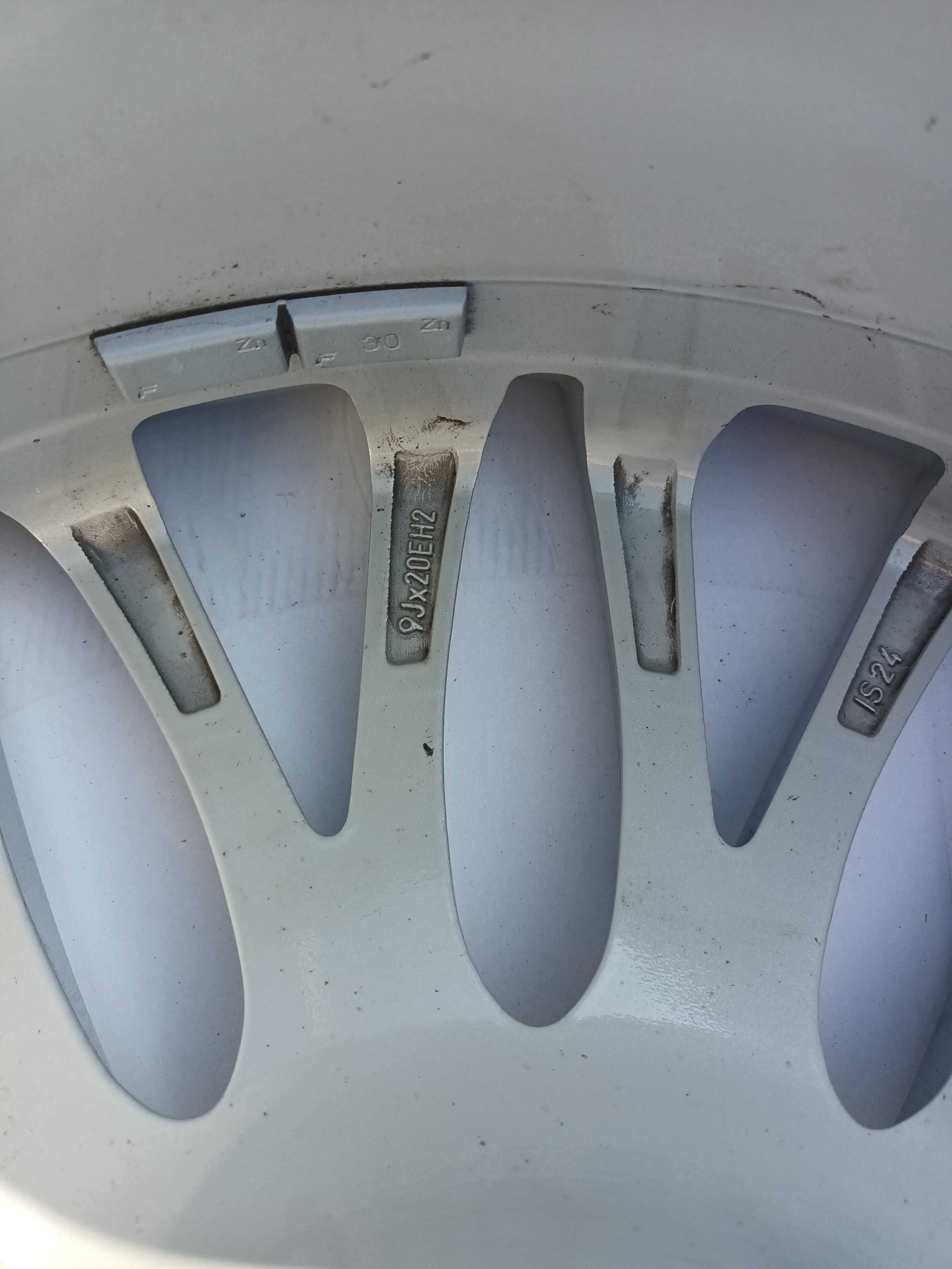 BMW 20 Cali, Koło, Felga Aluminiowa Styling 147 Igła