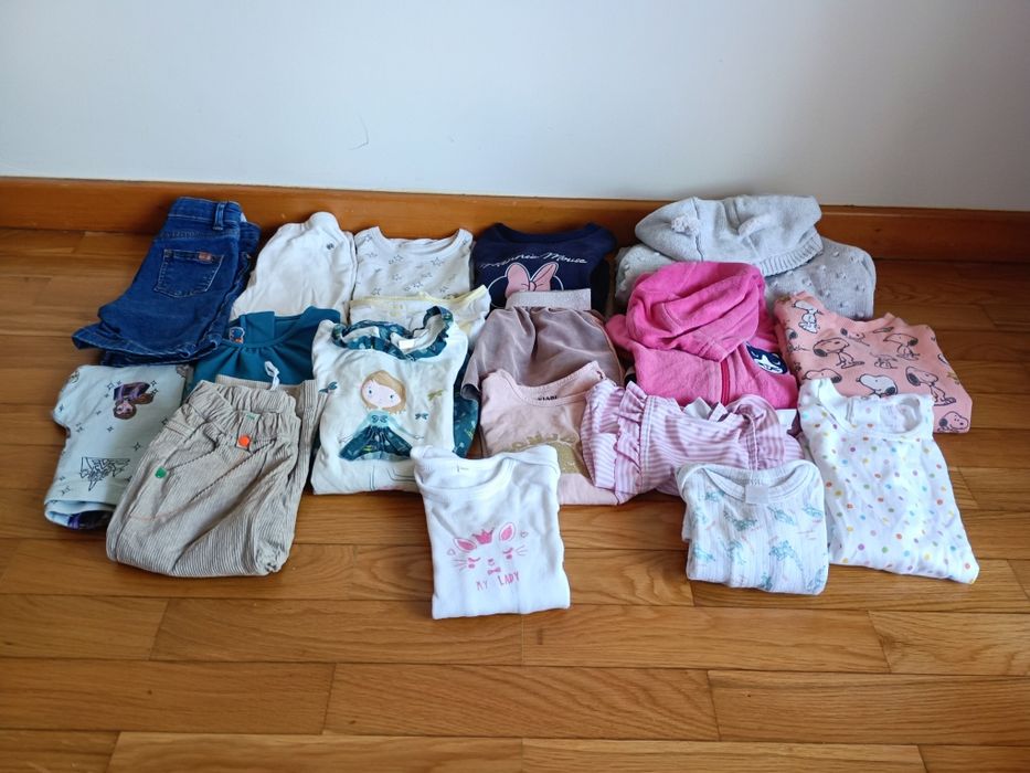 Lote de 18 peças de menina de 12-18 meses