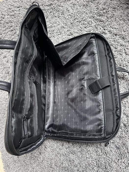 Czarna skórzana torba na laptopa Wojas